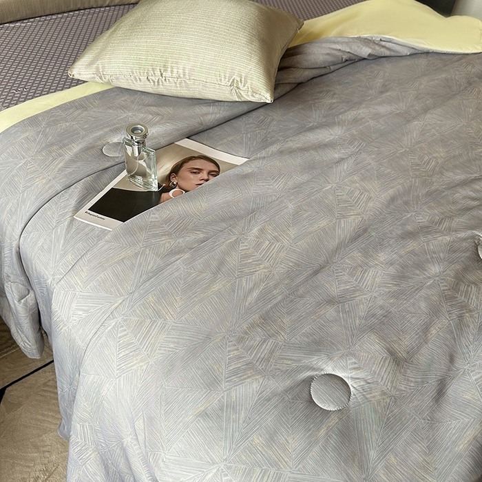 91家纺网 家纺一手货源 找家纺 小芽 2024新款凉感丝夏被 维亚