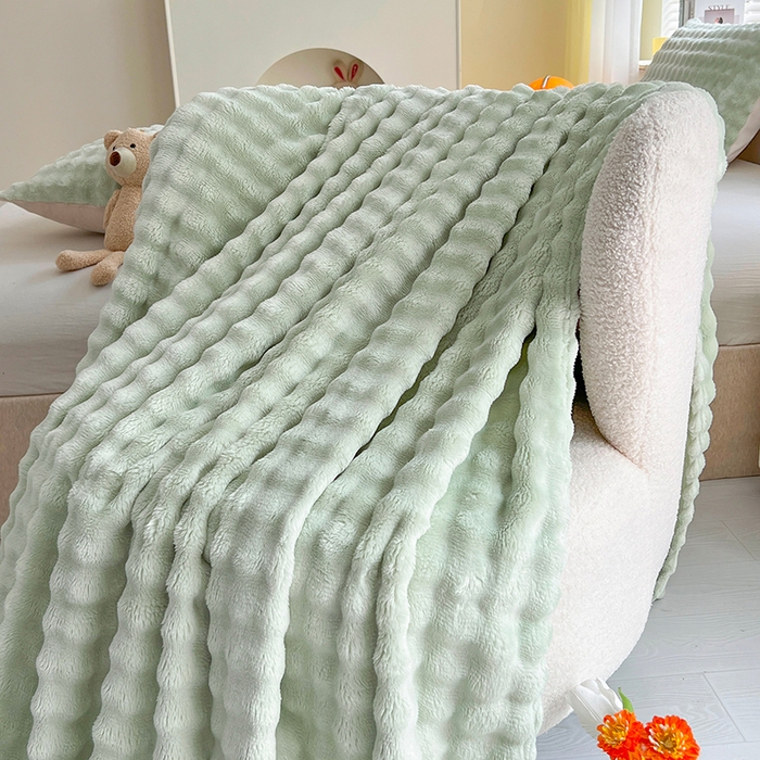 91家纺网 家纺一手货源 找家纺 芸锦豪 2024新款仿兔毛泡泡绒毛毯-卷边款毛毯 茶绿-卷边