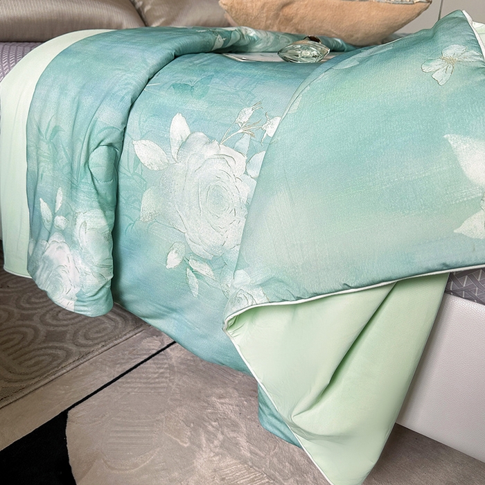 91家纺网 家纺一手货源 找家纺 小芽 2024新款凉感丝夏被 清芙蓉