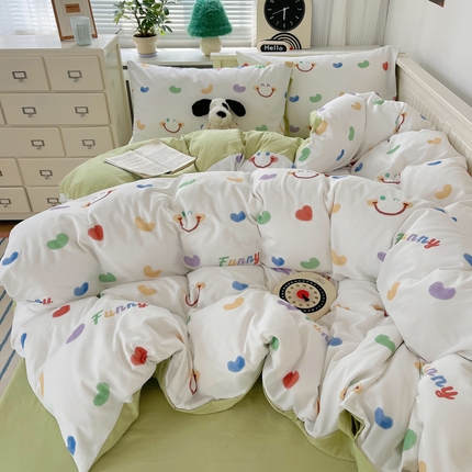 91家纺网 家纺一手货源 找家纺 顾里家纺 2024新款ins韩系华夫格四件套 爱心笑脸