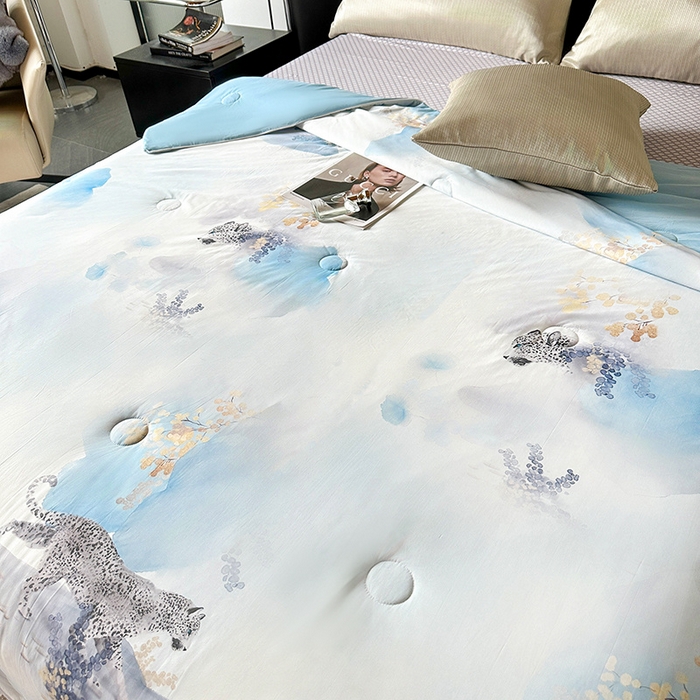 91家纺网 家纺一手货源 找家纺 小芽 2024新款凉感丝夏被 魅影