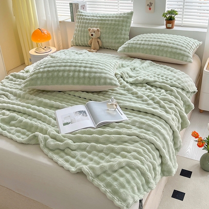 芸锦豪 2024新款仿兔毛泡泡绒毛毯-卷边款毛毯 茶绿-卷边