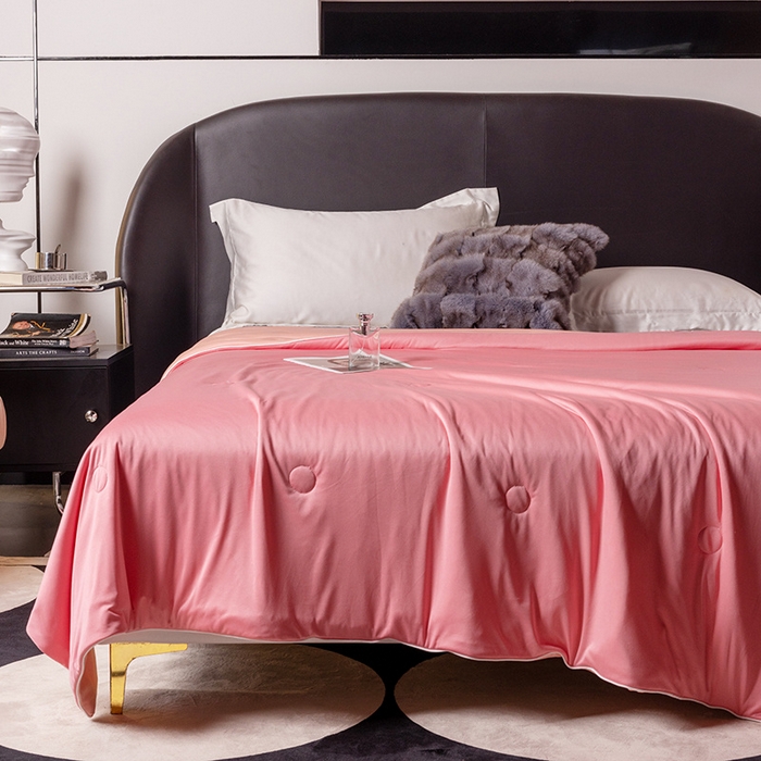 91家纺网 家纺一手货源 找家纺 小芽 2024新款凉感丝夏被 玫红+玉色