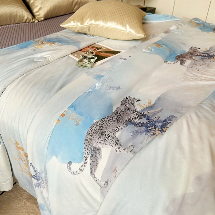 91家纺网 家纺一手货源 找家纺 小芽 2024新款凉感丝夏被 魅影