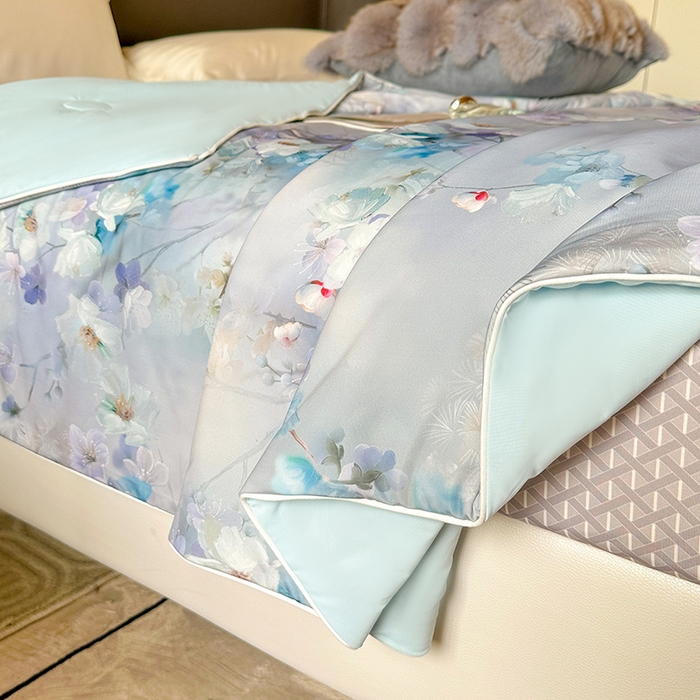 91家纺网 家纺一手货源 找家纺 小芽 2024新款凉感丝夏被 相见欢