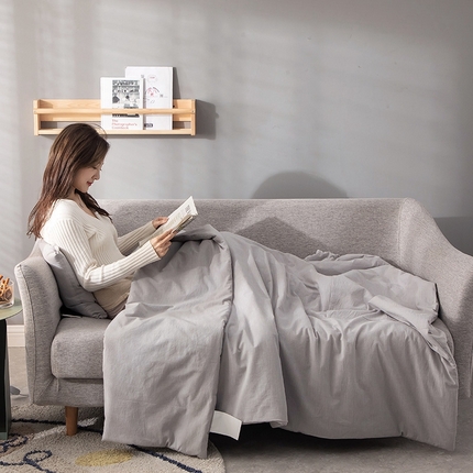 91家纺网 家纺一手货源 找家纺 （总）翰轩家居 2024新款全棉色织水洗棉抱枕被