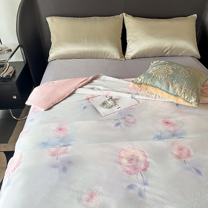 91家纺网 家纺一手货源 找家纺 小芽 2024新款凉感丝夏被 醉清秋