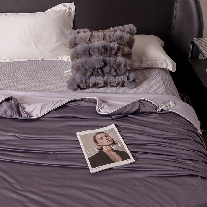 91家纺网 家纺一手货源 找家纺 小芽 2024新款凉感丝夏被 深灰+浅灰