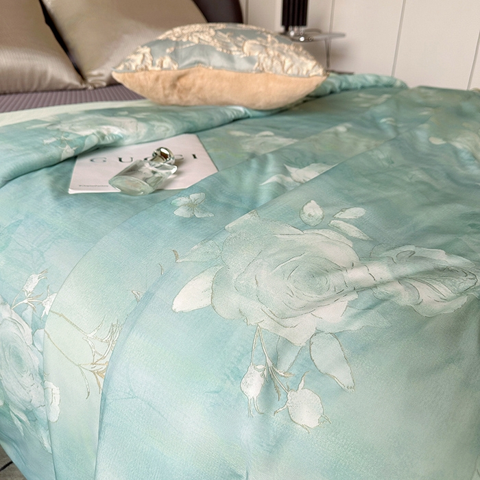 91家纺网 家纺一手货源 找家纺 小芽 2024新款凉感丝夏被 清芙蓉