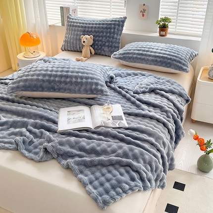 芸锦豪 2024新款仿兔毛泡泡绒毛毯-卷边款毛毯 湖蓝-卷边