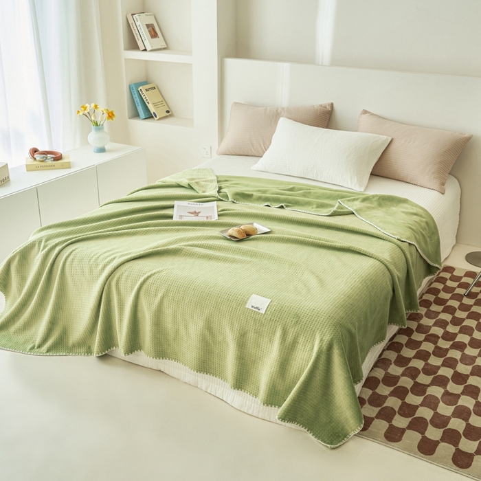 91家纺网 家纺一手货源 找家纺 艾佳 2025新款多功能午睡毯空调毯秋冬床单床盖华夫格双层复合四季毯 薄荷曼波绿