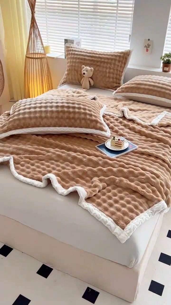 91家纺网 家纺一手货源 找家纺 芸锦豪 2024新款仿兔毛泡泡绒毛毯-包边款毛毯 咖色-包边款