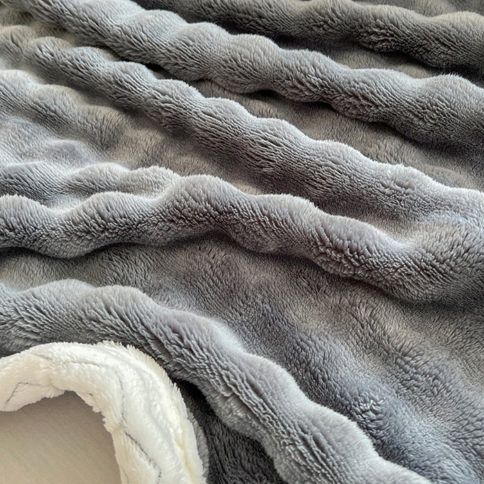 91家纺网 家纺一手货源 找家纺 芸锦豪 2024新款仿兔毛泡泡绒毛毯-包边款毛毯 深灰-包边款