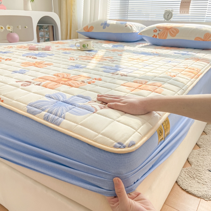 91家纺网 家纺一手货源 找家纺 鑫钰 2024新款全棉印花大豆夹棉床笠床垫保护罩 悠然花香