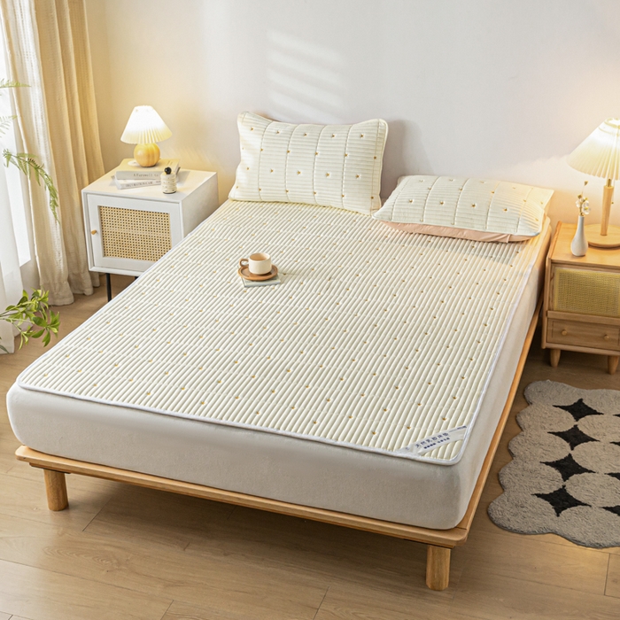 91家纺网 家纺一手货源 找家纺 鑫钰 2024新款1公分厚乳胶床垫薄款席梦思保护垫床护垫-星愿 乳胶床褥-星愿-雅白