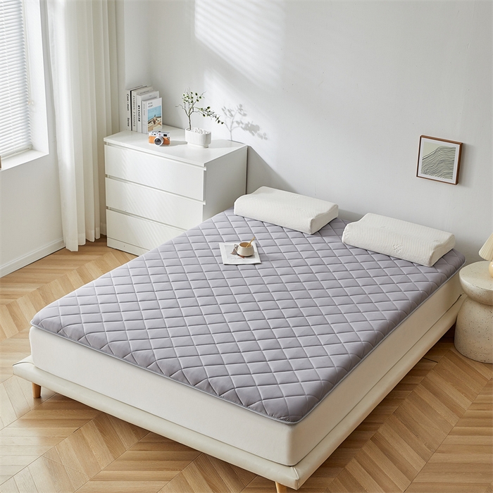 91家纺网 家纺一手货源 找家纺 寐珂 2025新款水洗棉大豆床垫 双人款 太空灰