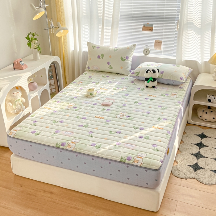 91家纺网 家纺一手货源 找家纺 鑫钰 2024新款全棉印花大豆夹棉床笠床垫保护罩 欢乐熊