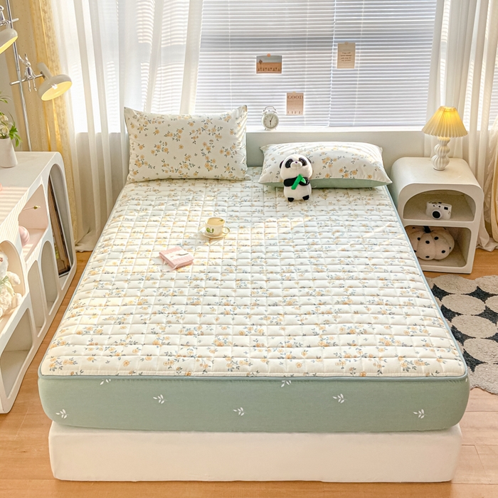 91家纺网 家纺一手货源 找家纺 鑫钰 2024新款全棉印花大豆夹棉床笠床垫保护罩 浅影落香