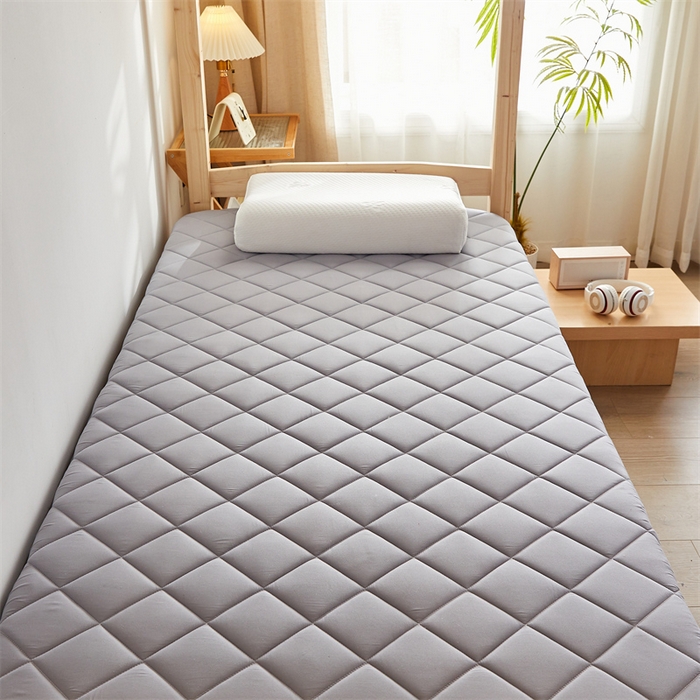 91家纺网 家纺一手货源 找家纺 寐珂 2025新款水洗棉大豆床垫 学生款 太空灰