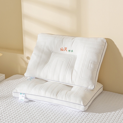 91家纺网 家纺一手货源 找家纺 （总）萌番宝 2024新拼冰丝刺绣乳胶枕芯山风冰丝夏季凉感护颈枕枕头枕芯