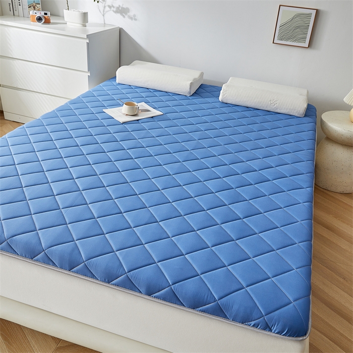 91家纺网 家纺一手货源 找家纺 寐珂 2025新款水洗棉大豆床垫 双人款 牛仔蓝