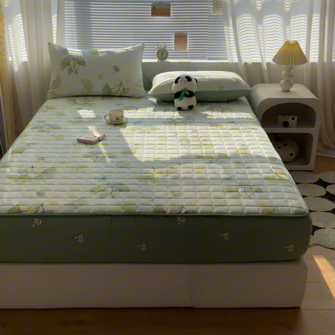 91家纺网 家纺一手货源 找家纺 鑫钰 2024新款全棉印花大豆夹棉床笠床垫保护罩 银杏叶语