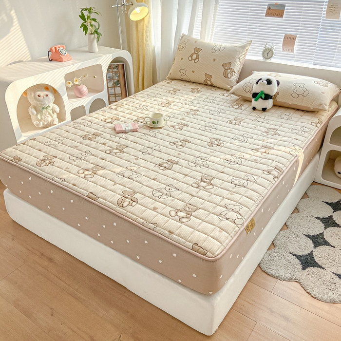 91家纺网 家纺一手货源 找家纺 鑫钰 2024新款全棉印花大豆夹棉床笠床垫保护罩 快乐熊仔