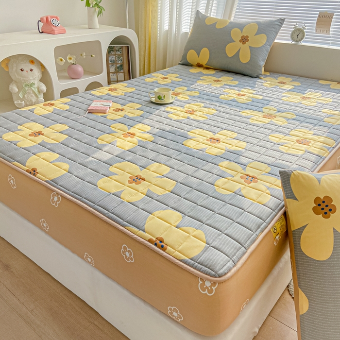 91家纺网 家纺一手货源 找家纺 鑫钰 2024新款全棉印花大豆夹棉床笠床垫保护罩 花香爱恋-灰