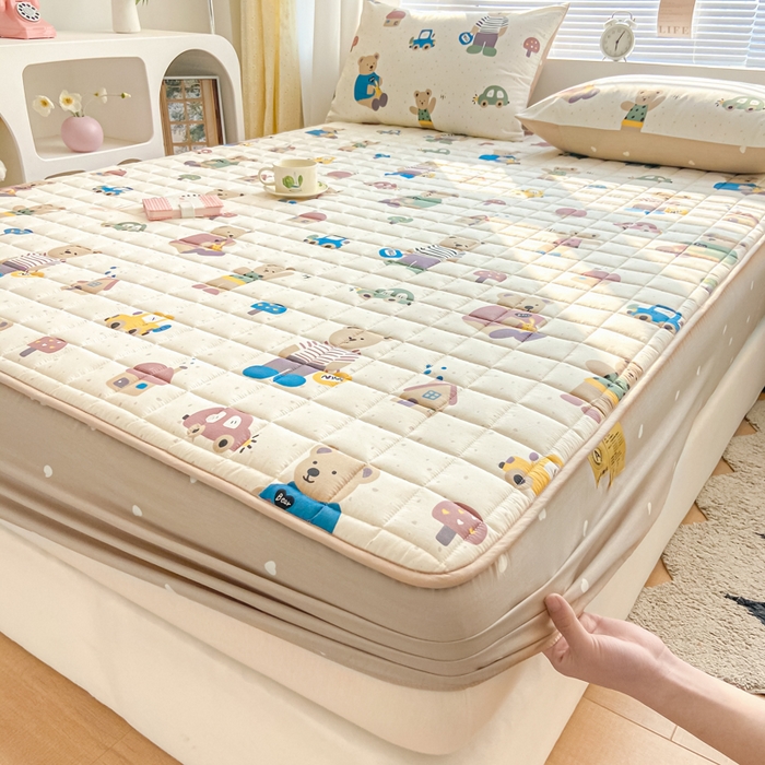 91家纺网 家纺一手货源 找家纺 鑫钰 2024新款全棉印花大豆夹棉床笠床垫保护罩 熊熊家园