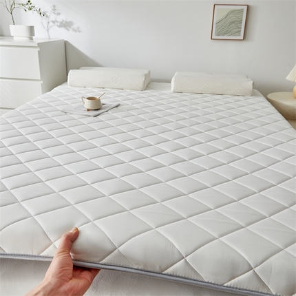 91家纺网 家纺一手货源 找家纺 （总）寐珂 2025新款水洗棉大豆床垫 双人款