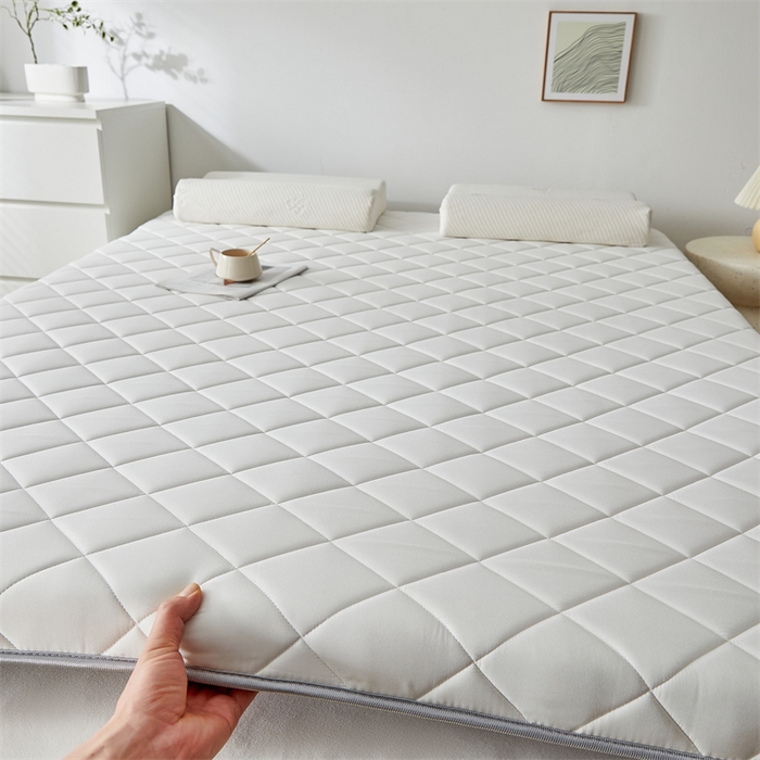 91家纺网 家纺一手货源 找家纺 寐珂 2025新款水洗棉大豆床垫 双人款 牛奶白