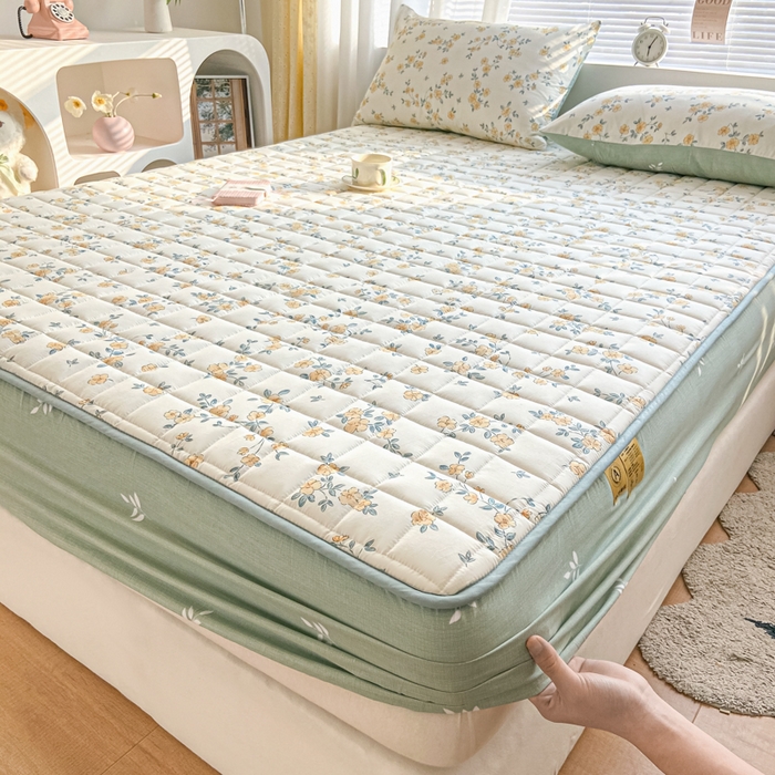 91家纺网 家纺一手货源 找家纺 鑫钰 2024新款全棉印花大豆夹棉床笠床垫保护罩 浅影落香