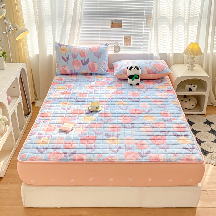 91家纺网 家纺一手货源 找家纺 鑫钰 2024新款全棉印花大豆夹棉床笠床垫保护罩 淡香花语