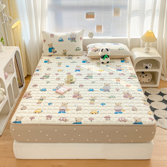 91家纺网 家纺一手货源 找家纺 鑫钰 2024新款全棉印花大豆夹棉床笠床垫保护罩 熊熊家园