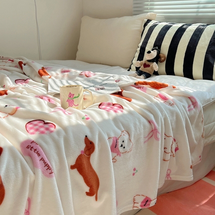 91家纺网 家纺一手货源 找家纺 桃喜 2024新款双面牛奶绒毛毯 西高地狗狗