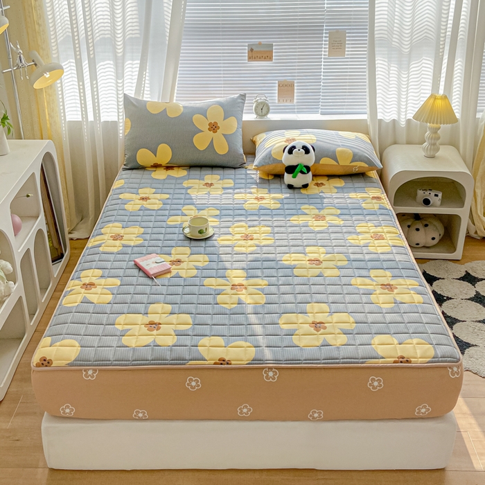 91家纺网 家纺一手货源 找家纺 鑫钰 2024新款全棉印花大豆夹棉床笠床垫保护罩 花香爱恋-灰