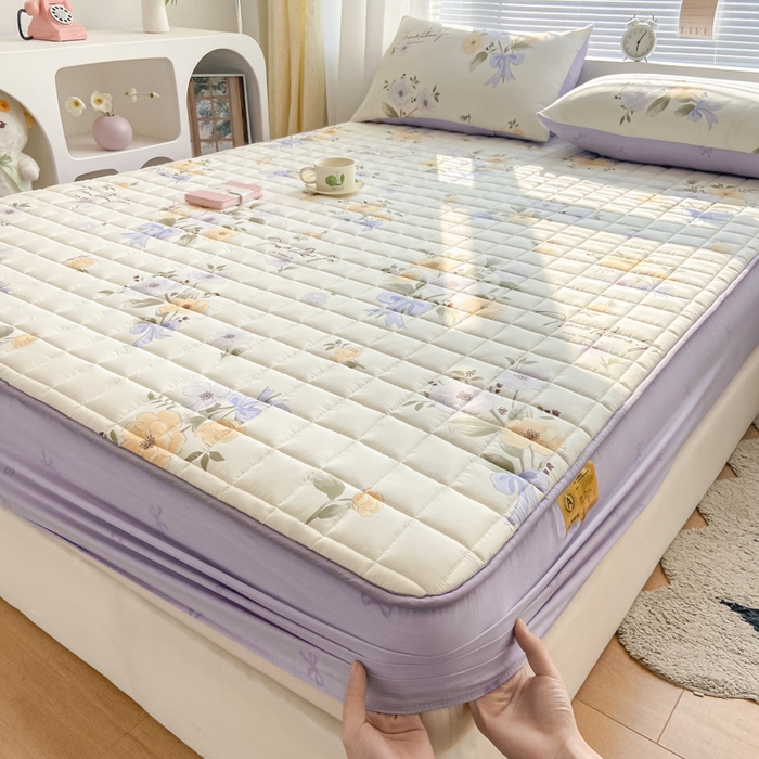 91家纺网 家纺一手货源 找家纺 鑫钰 2024新款全棉印花大豆夹棉床笠床垫保护罩 迷雾花漾