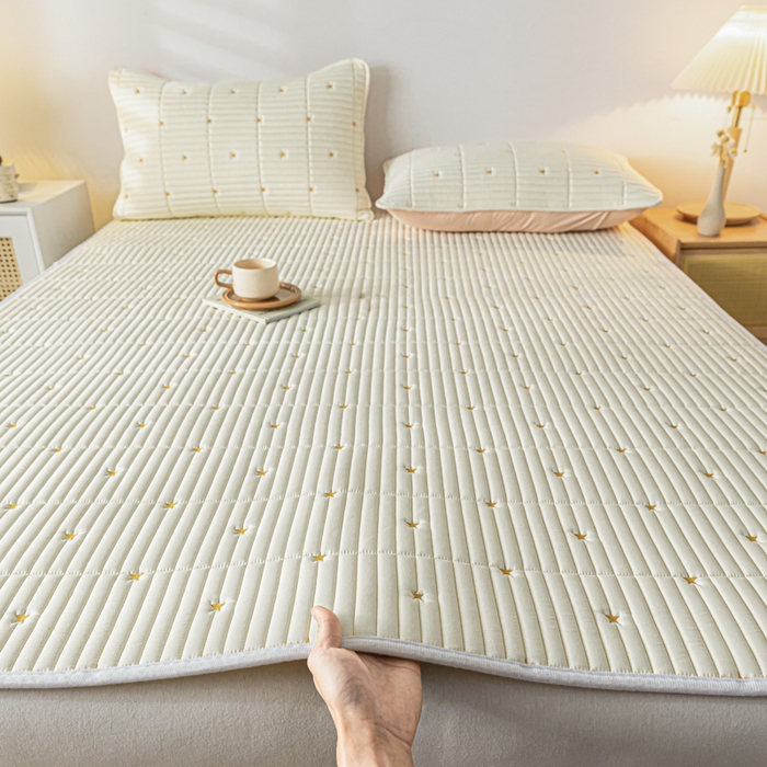 91家纺网 家纺一手货源 找家纺 鑫钰 2024新款1公分厚乳胶床垫薄款席梦思保护垫床护垫-星愿 乳胶床褥-星愿-雅白