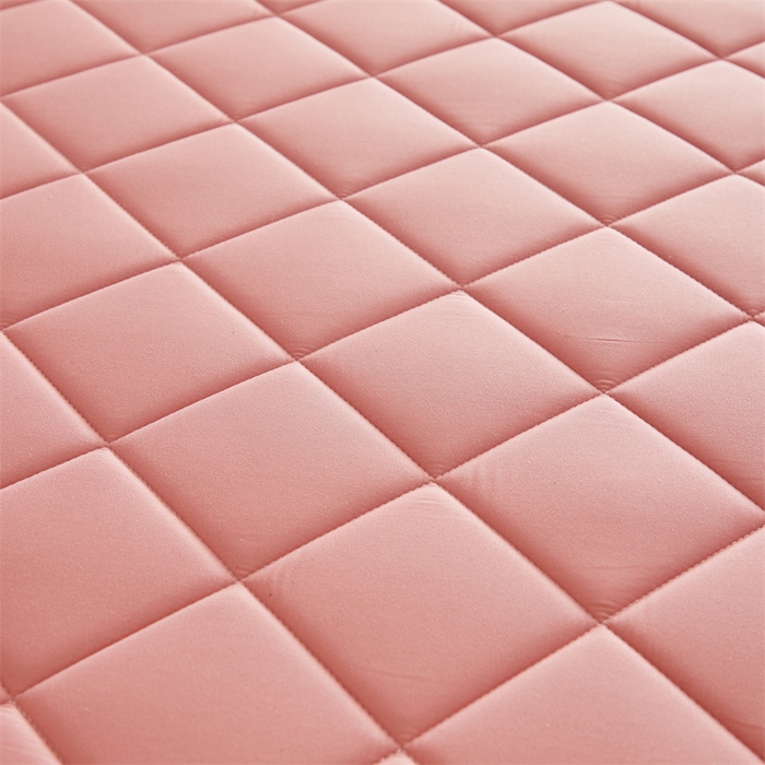 91家纺网 家纺一手货源 找家纺 寐珂 2025新款水洗棉大豆床垫 学生款 梦幻粉