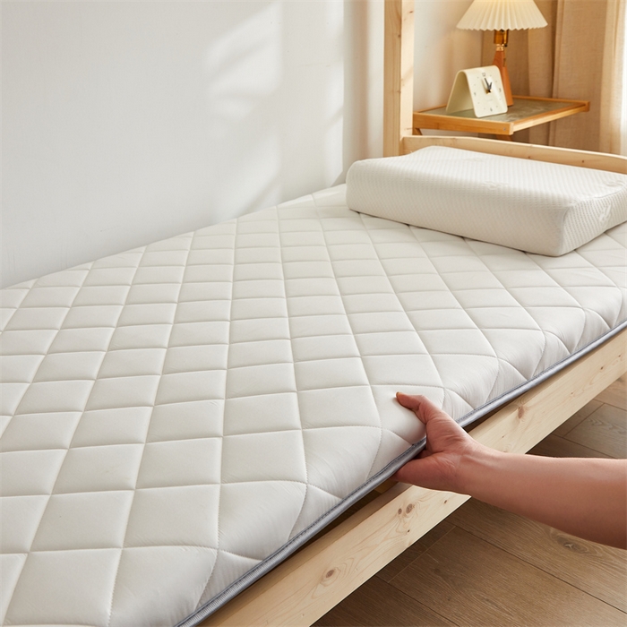 91家纺网 家纺一手货源 找家纺 寐珂 2025新款水洗棉大豆床垫 学生款 方格-贵族白