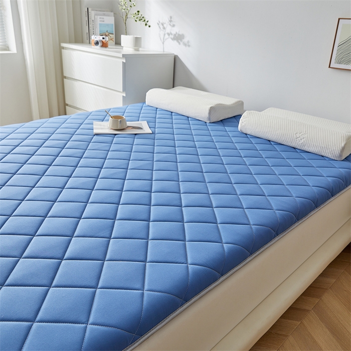 91家纺网 家纺一手货源 找家纺 寐珂 2025新款水洗棉大豆床垫 双人款 牛仔蓝