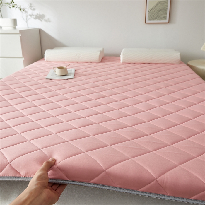 91家纺网 家纺一手货源 找家纺 寐珂 2025新款水洗棉大豆床垫 双人款 梦幻粉