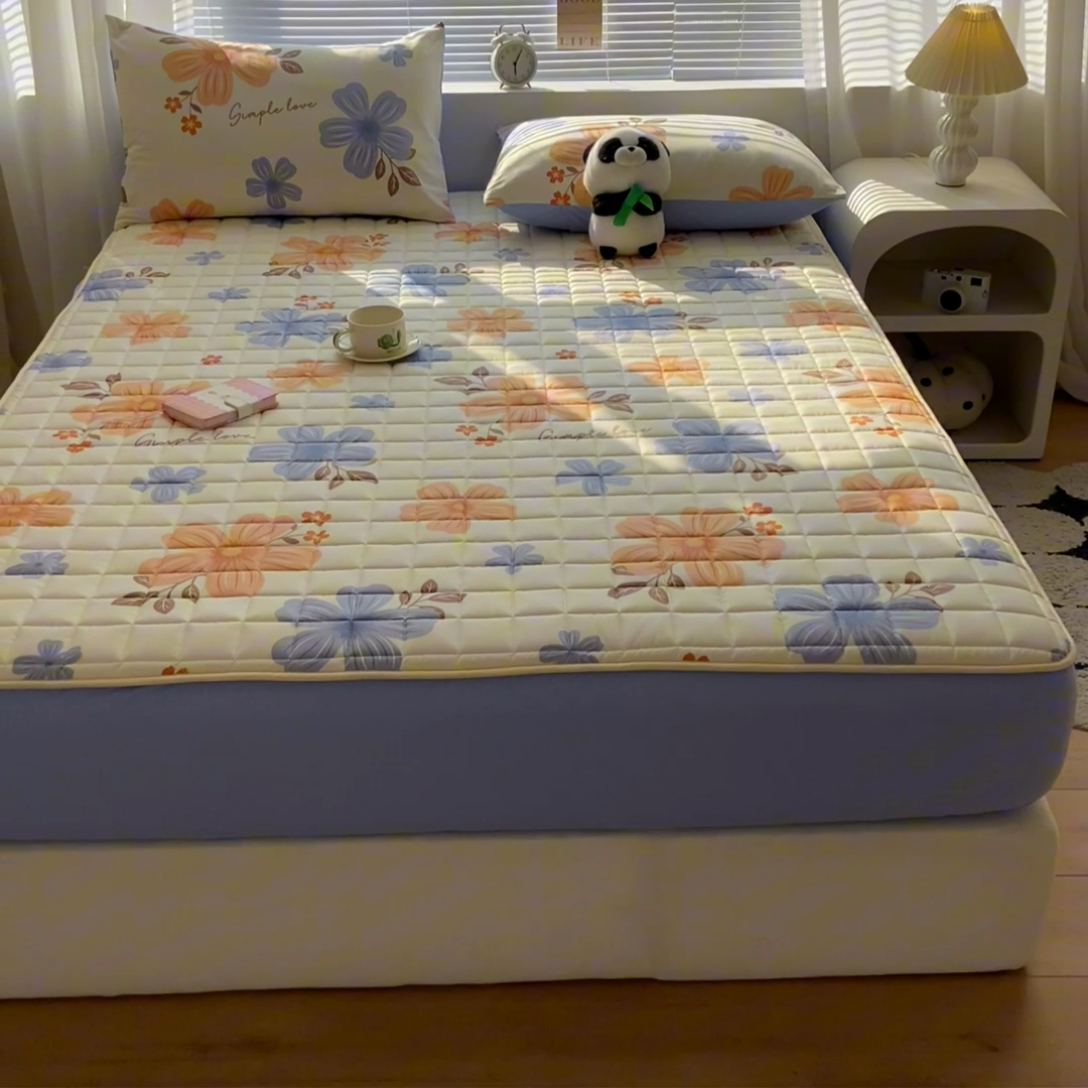 91家纺网 家纺一手货源 找家纺 鑫钰 2024新款全棉印花大豆夹棉床笠床垫保护罩 悠然花香