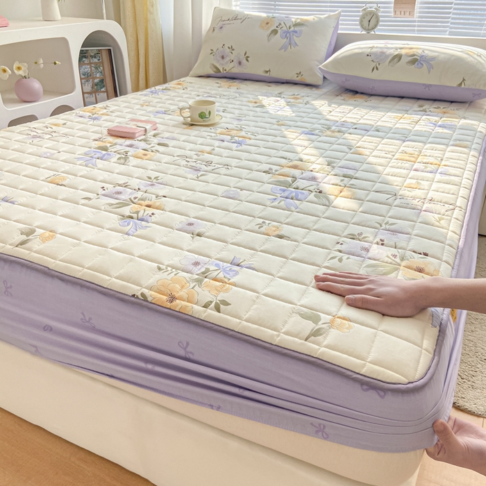 91家纺网 家纺一手货源 找家纺 鑫钰 2024新款全棉印花大豆夹棉床笠床垫保护罩 迷雾花漾