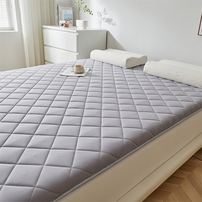 91家纺网 家纺一手货源 找家纺 寐珂 2025新款水洗棉大豆床垫 双人款 太空灰