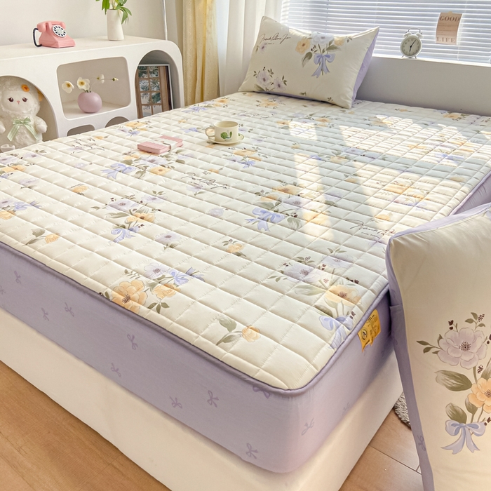 91家纺网 家纺一手货源 找家纺 鑫钰 2024新款全棉印花大豆夹棉床笠床垫保护罩 迷雾花漾