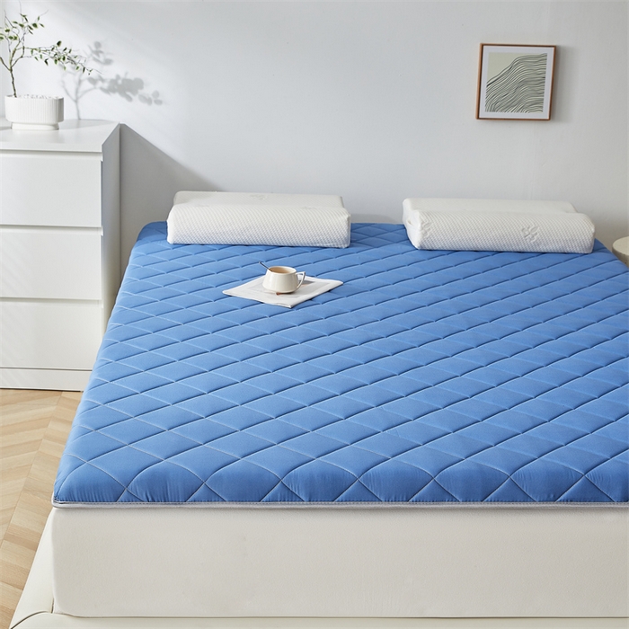 91家纺网 家纺一手货源 找家纺 寐珂 2025新款水洗棉大豆床垫 双人款 牛仔蓝