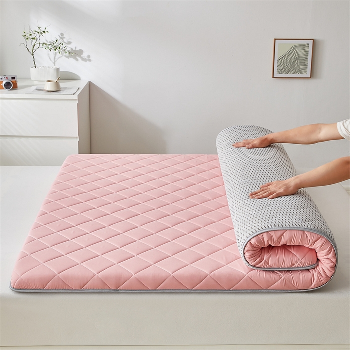 91家纺网 家纺一手货源 找家纺 寐珂 2025新款水洗棉大豆床垫 双人款 梦幻粉