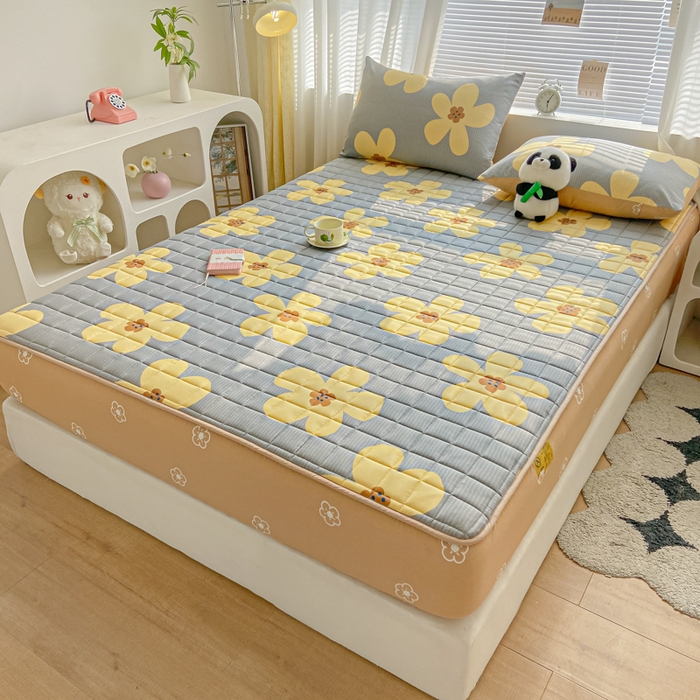 91家纺网 家纺一手货源 找家纺 鑫钰 2024新款全棉印花大豆夹棉床笠床垫保护罩 花香爱恋-灰