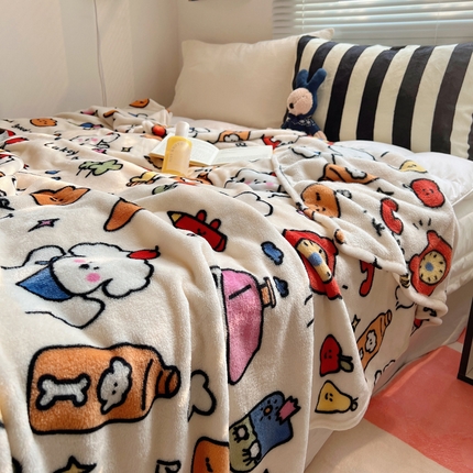91家纺网 家纺一手货源 找家纺 桃喜 2024新款双面牛奶绒毛毯 涂鸦乐园